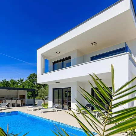 Contemporary Villa Anamari With Heated Pool Poreč
