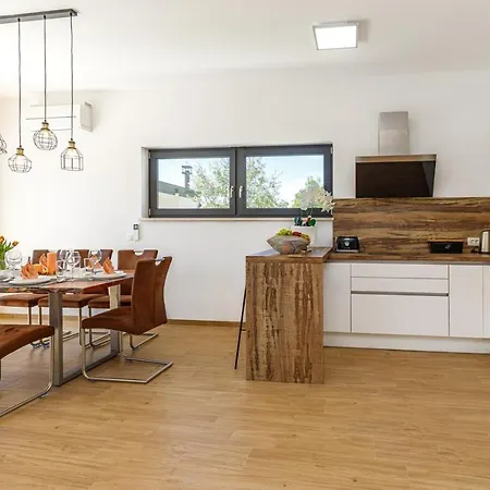 Contemporary Villa Anamari With Heated Pool *